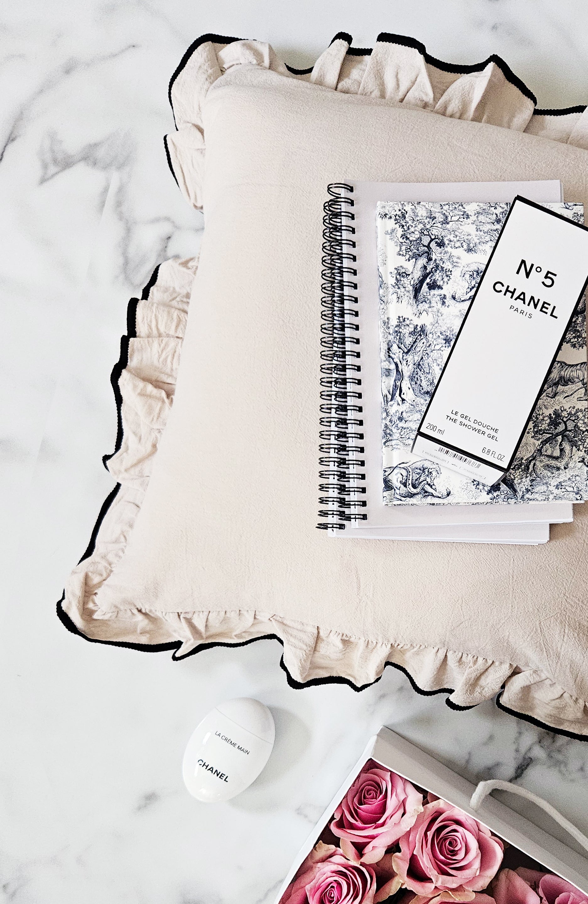 Fornello Frill Cover Cushion