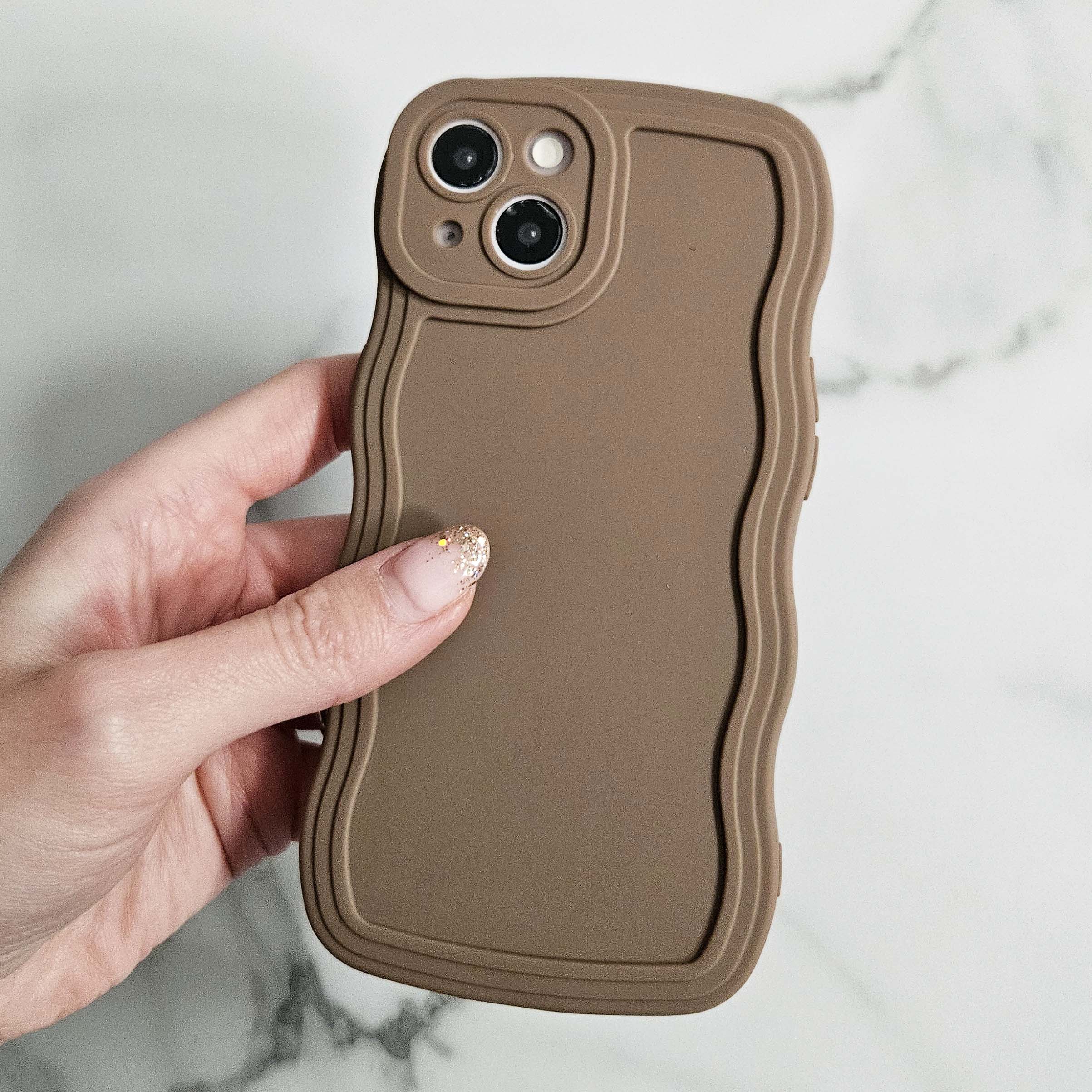 Mocha Mousse Gummy Case
