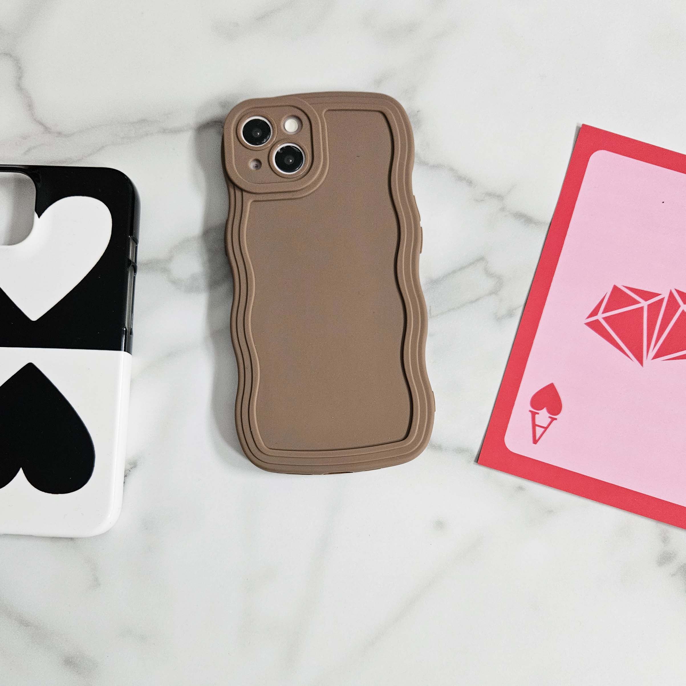 Mocha Mousse Gummy Case