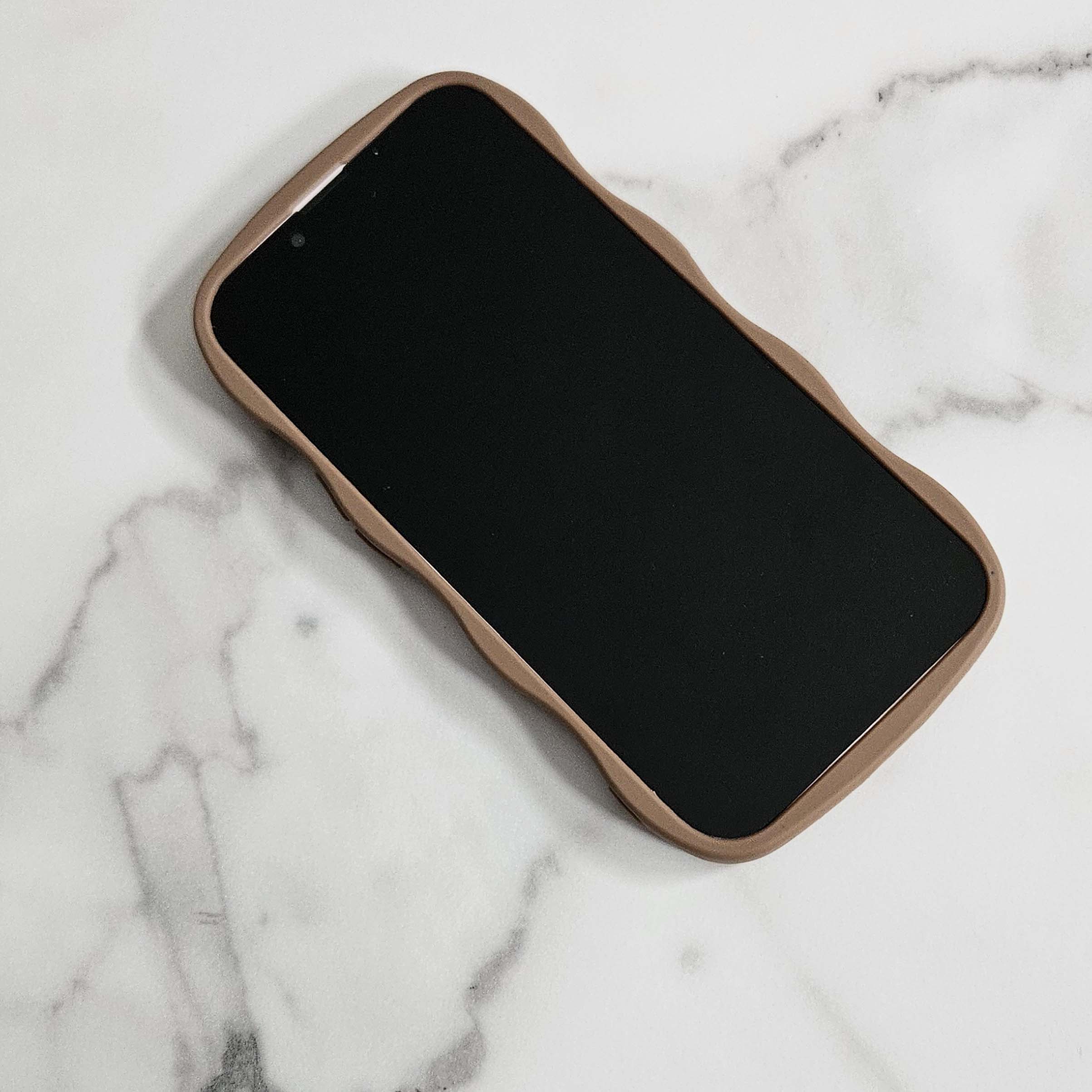 Mocha Mousse Gummy Case