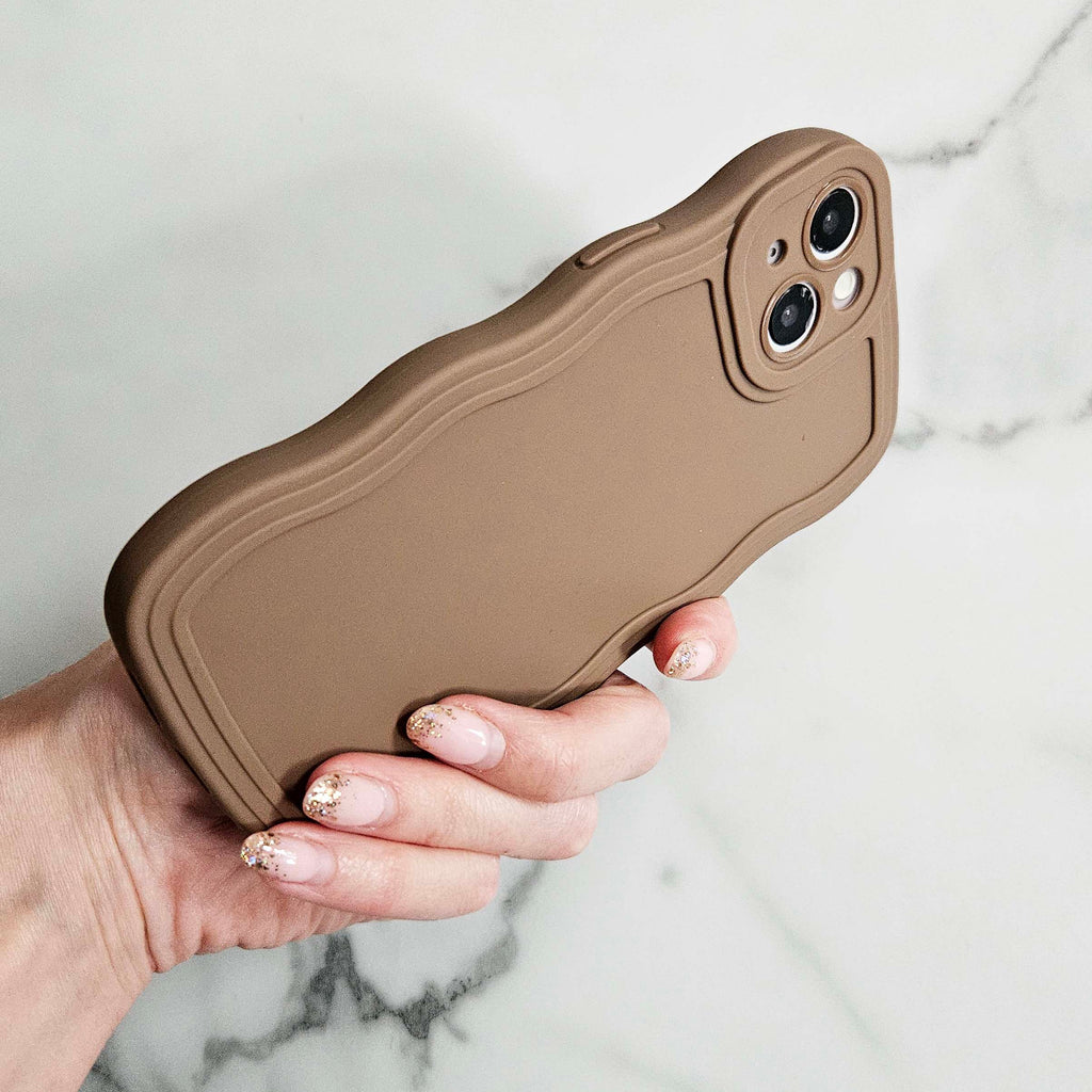 Mocha Mousse Gummy Case
